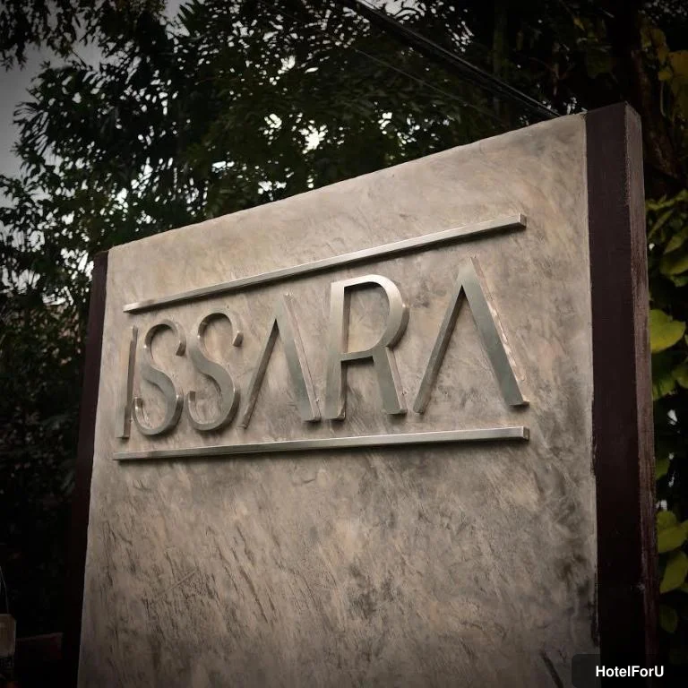 Issara Boutique Winery Hotel - Entrance
