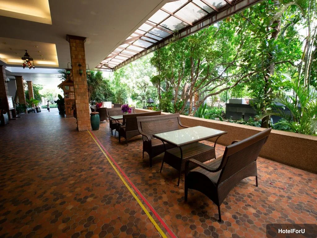 Sailom Hotel - Lobby
