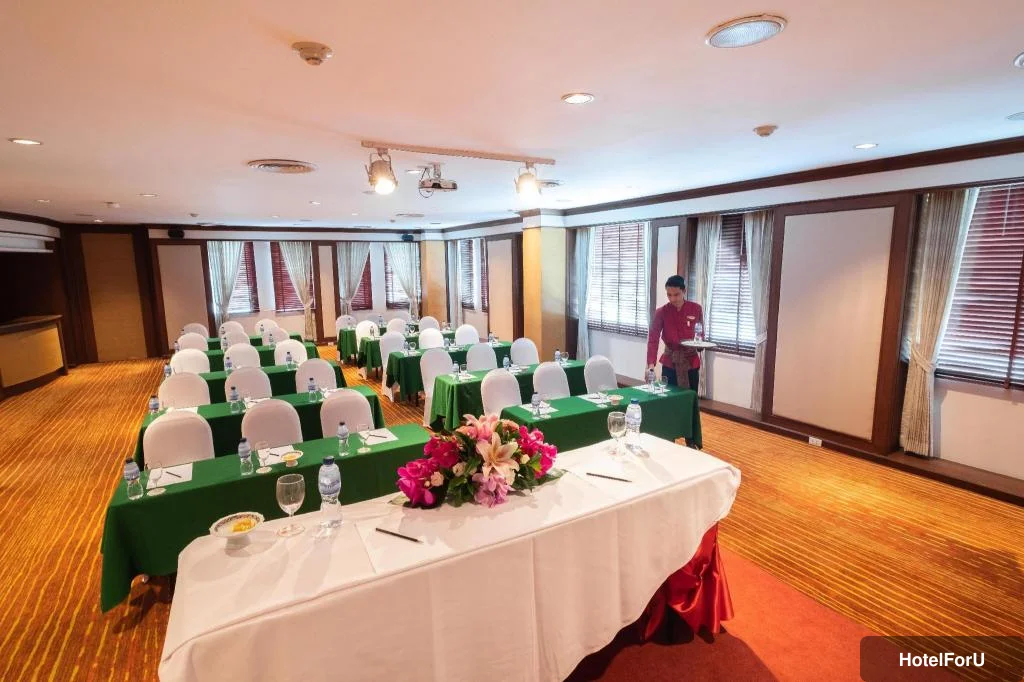 Zenith Sukhumvit Hotel - Meeting room / ballrooms