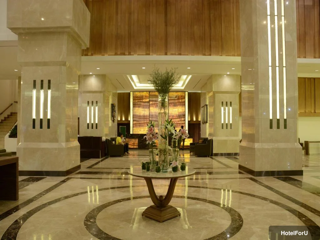 Arnoma Grand - Lobby