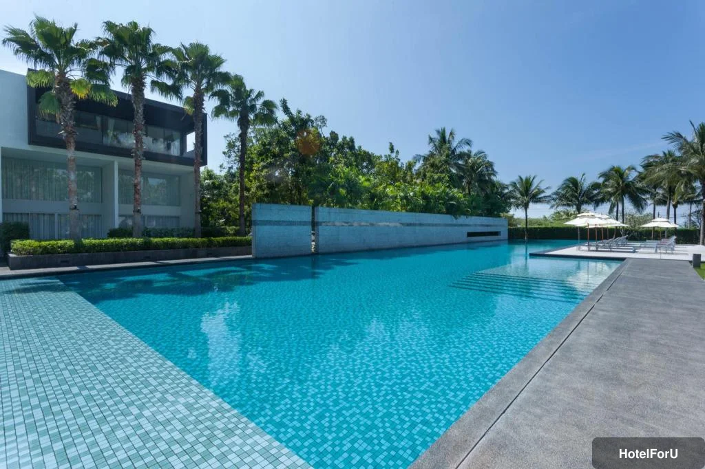 Baan Yamu Residences by RESAVA - Swimming pool