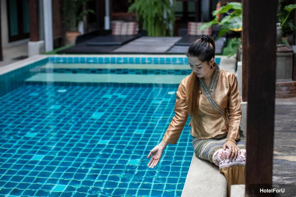 Ban Chang Tong - Swimming pool