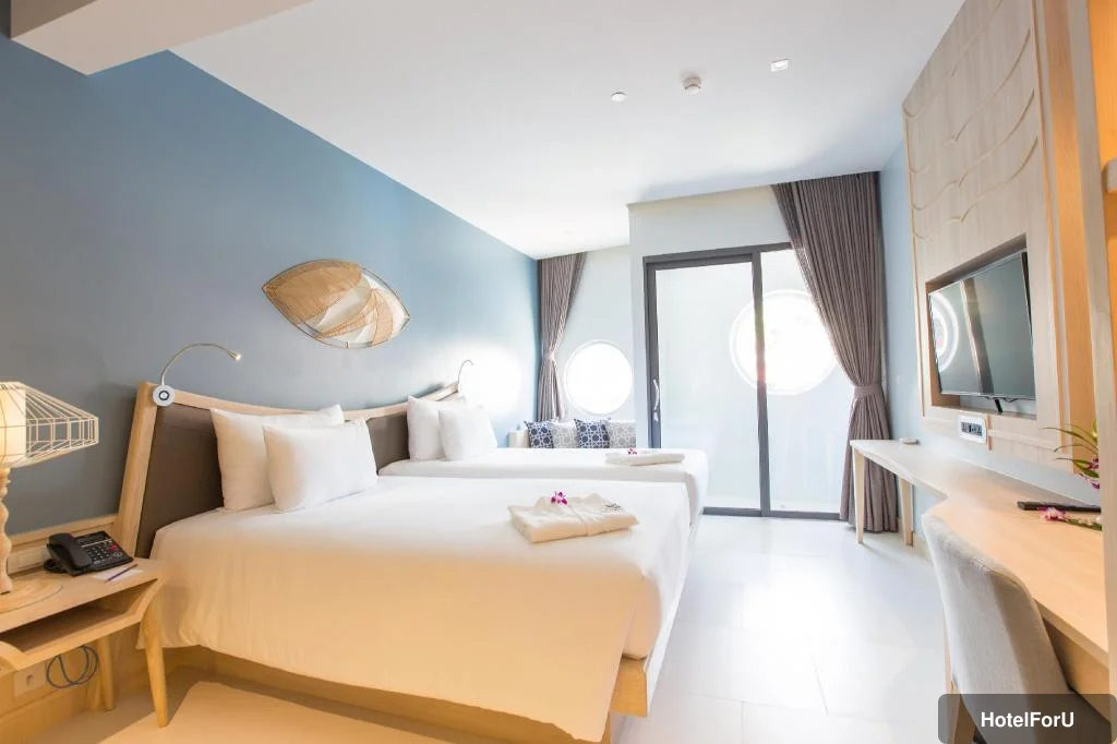 Beyond Patong - Deluxe Room - Bedroom