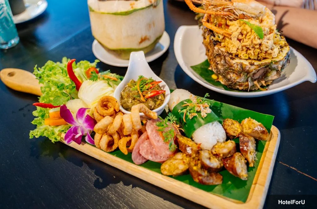 Cross Vibe Chiang Mai Decem Nimman Hotel - Food and beverages