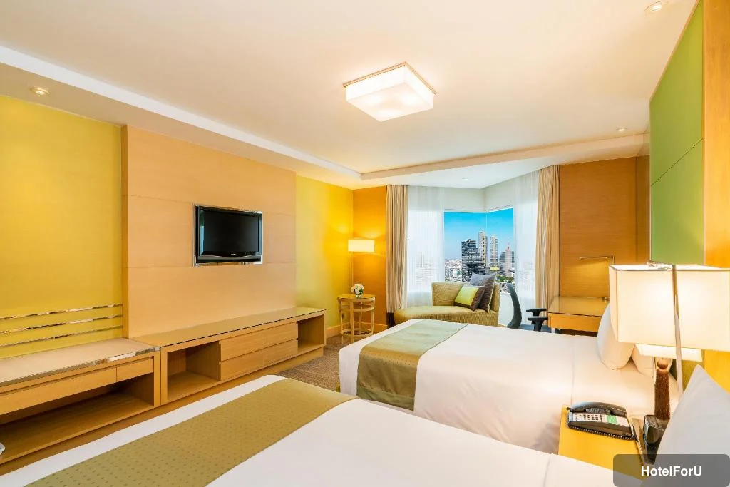 Holiday Inn Bangkok Silom - 2 Single beds Premium Lounge Access - Bed