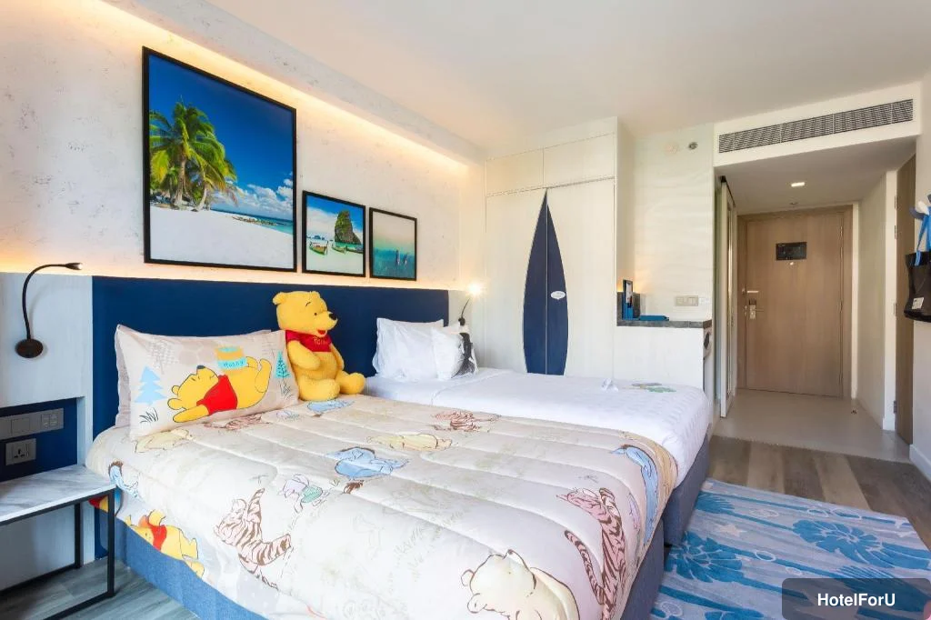 Hotel Clover Patong Phuket - 2 Connecting Superior Rooms with Balcony - Bed