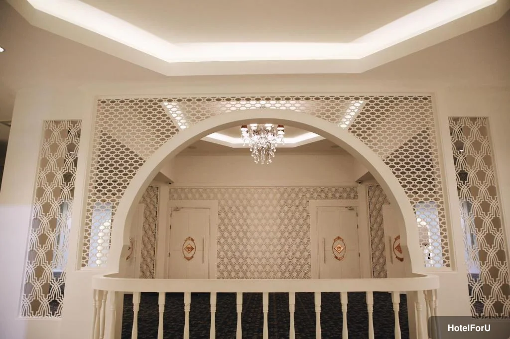 Hotel de l'amour - Banquet hall