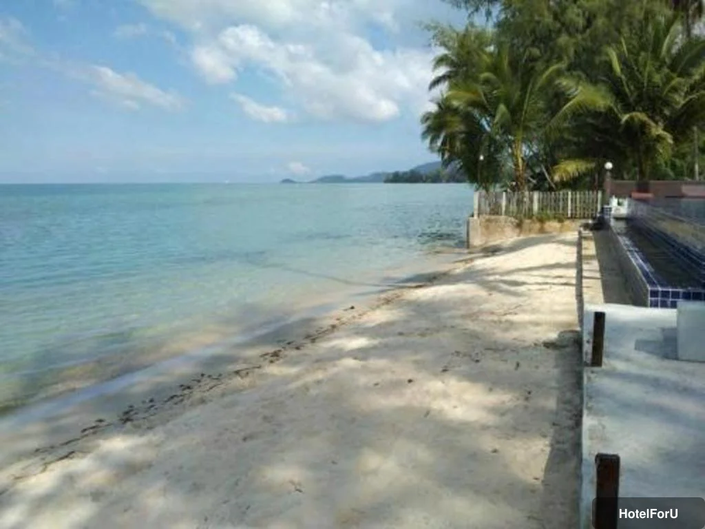 Lipa Bay Resort hotel photo 1