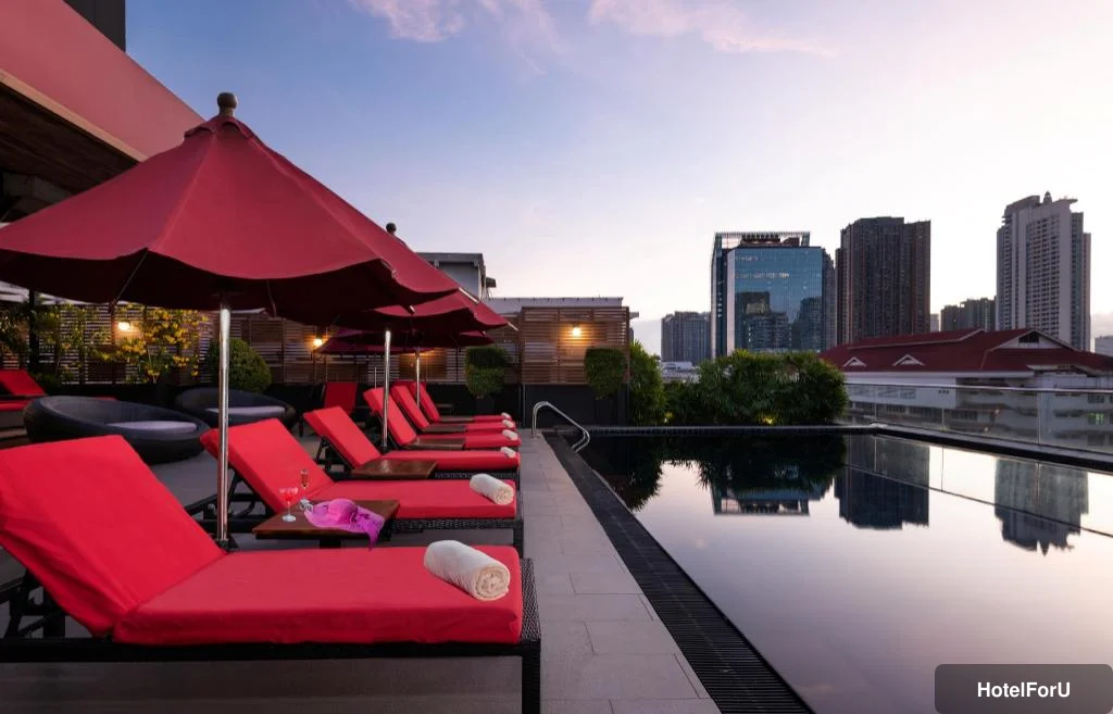Maitria Mode Sukhumvit 15 Bangkok – A Chatrium Collection - Swimming pool