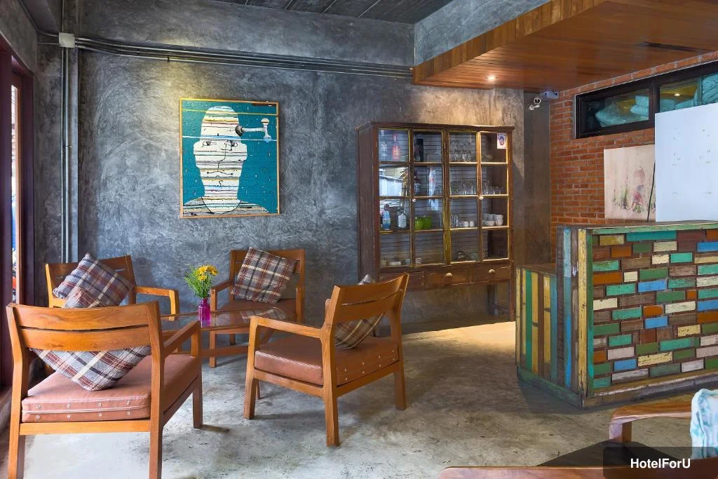 Memory Boutique Patong - Shared lounge/TV area