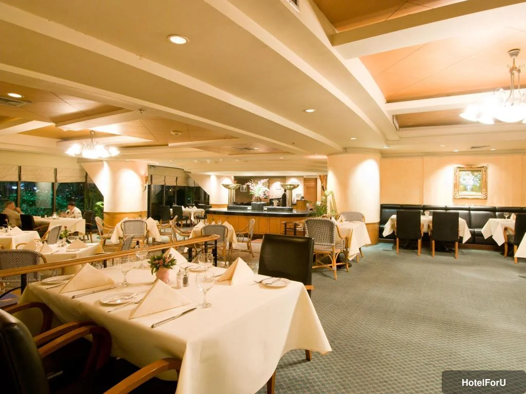 Montien Riverside Hotel Bangkok - Restaurant