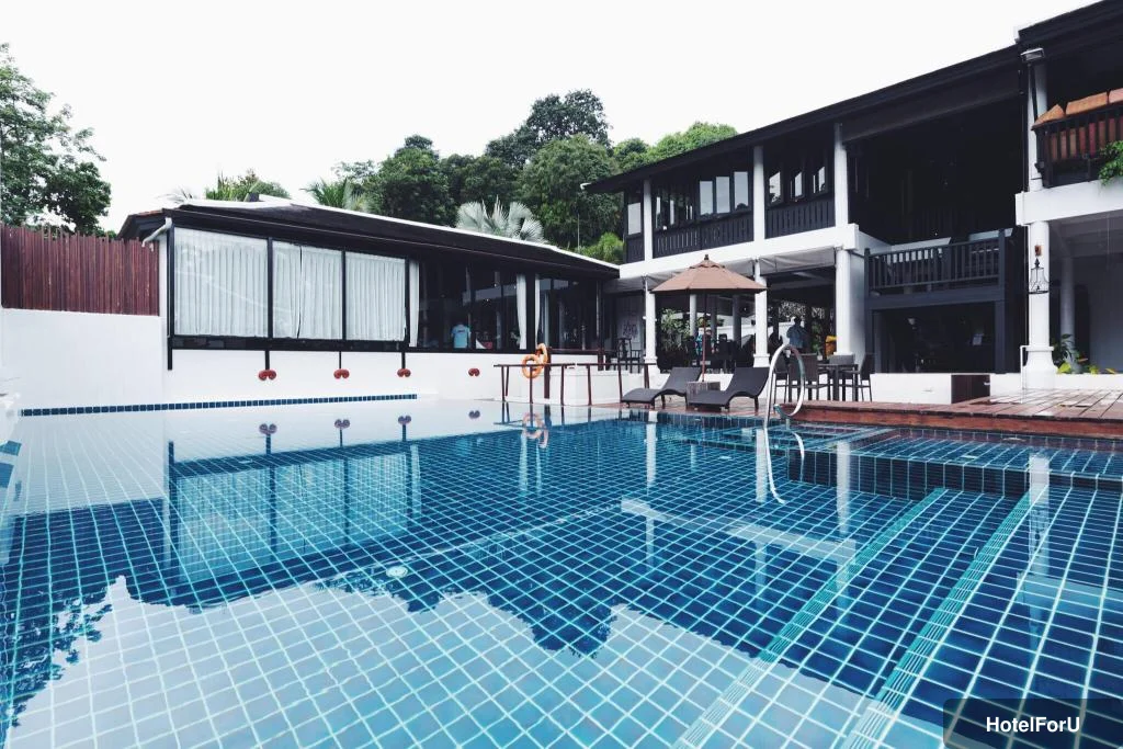 Numsai Khaosuay Resort - Swimming pool