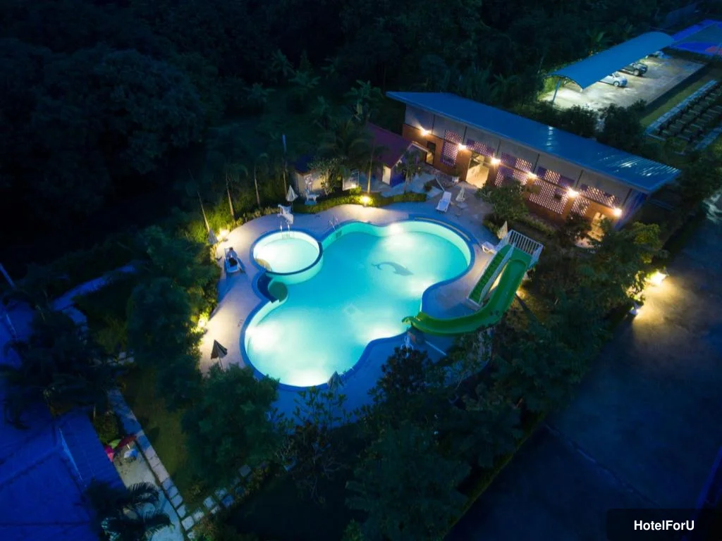 Reindeer Park Resort - Surrounding environment