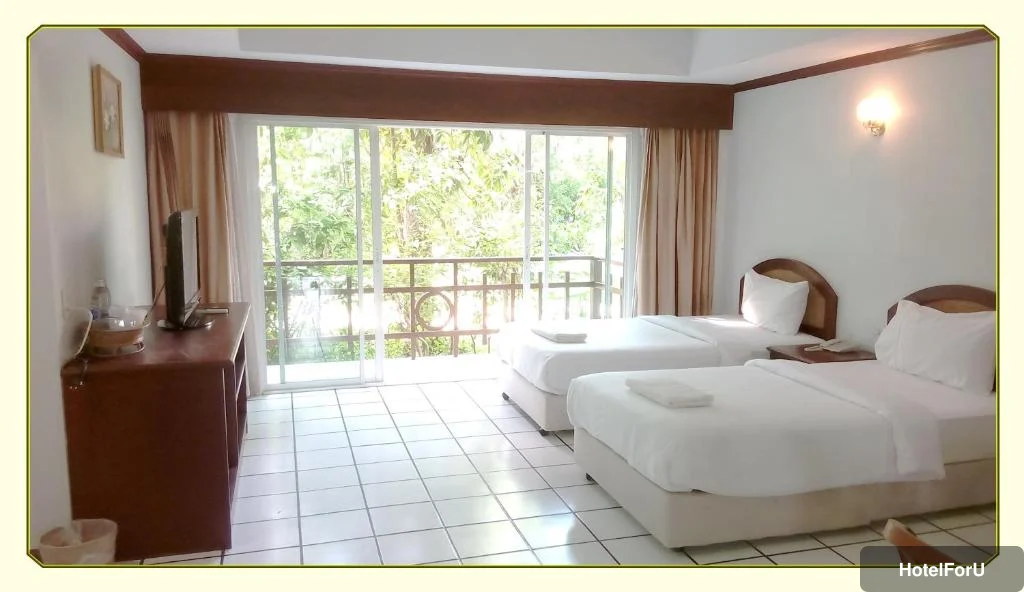 Thong Paeka Hotel - Deluxe Twin Room