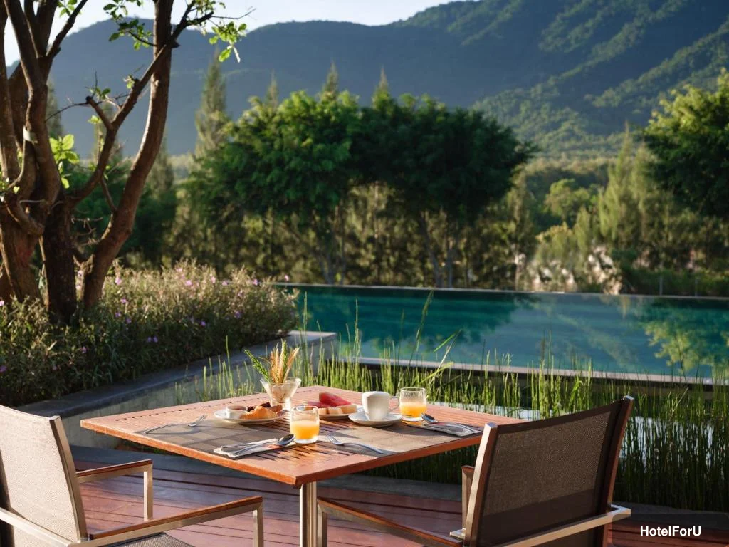 dusitD2 Khao Yai - Food and beverages