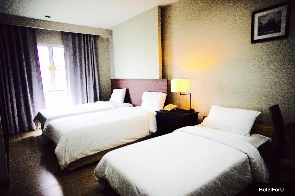 J. Park Hotel - Studio triple