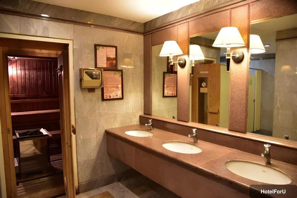 Lee Gardens Plaza Hotel hotel photo 3