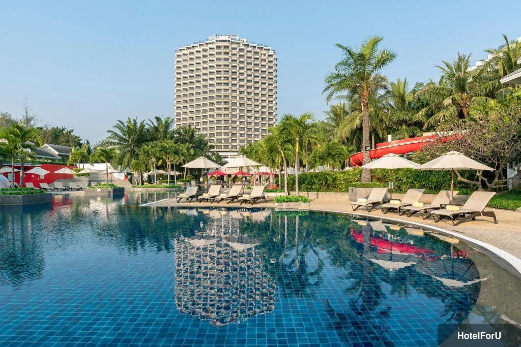 Radisson Resort & Spa Hua Hin - Swimming pool