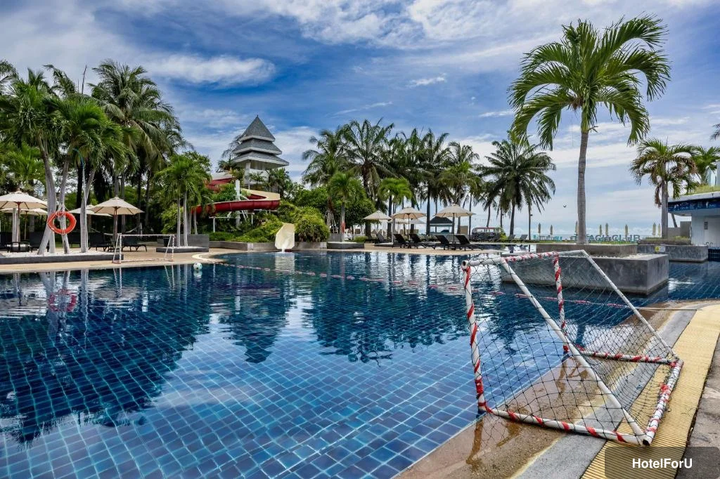 Radisson Resort & Spa Hua Hin - Swimming pool