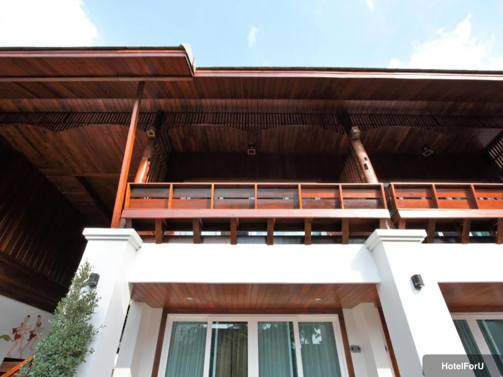 Ruen Come In - Exterior view