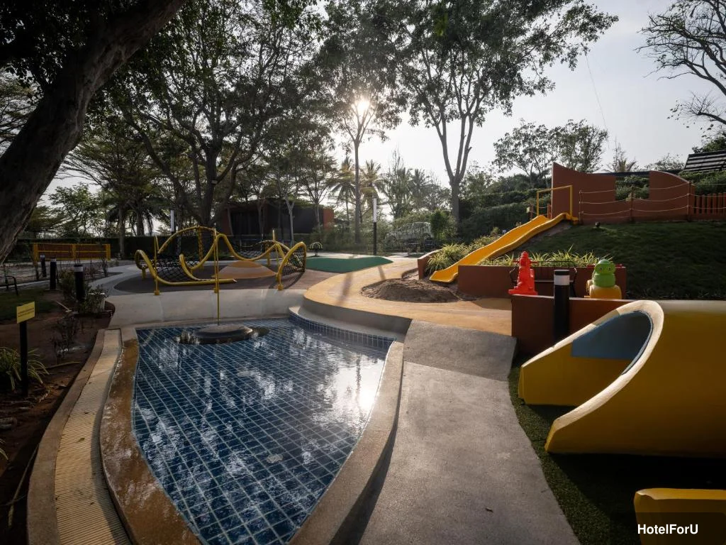 Sunshine Paradise Resort - Playground