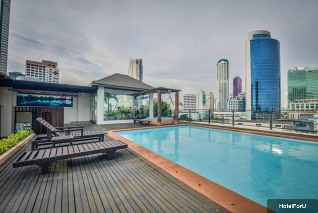 The Grand Sathorn Hotel - Swimming pool