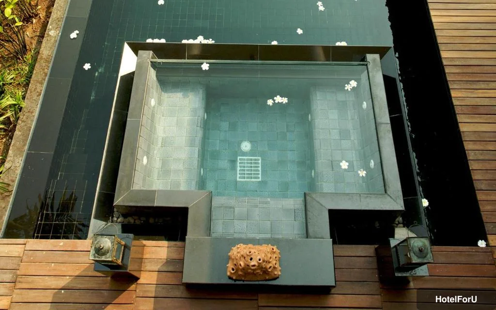 Veranda High Residence - Swimming pool